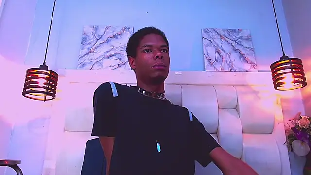 Živý XXX chat Santiago_Ortiz_