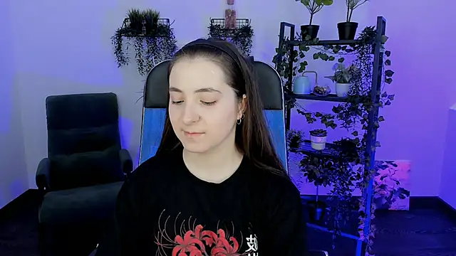 VirtuallVoyant's Live XXX Chat