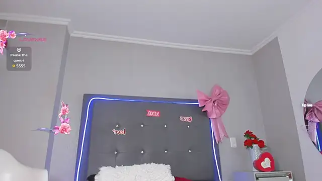 mia_gomez7 Show in webcam