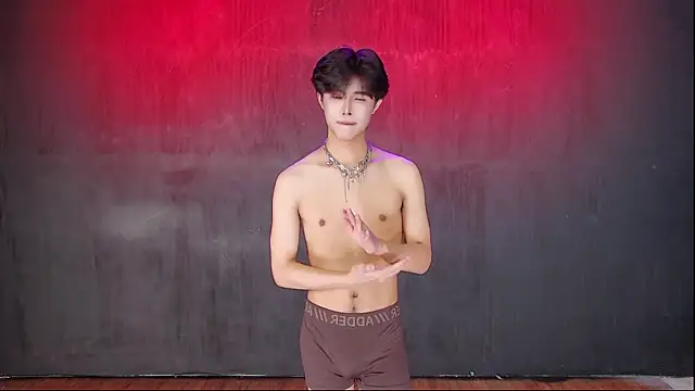 Queen-Vibe webcam show