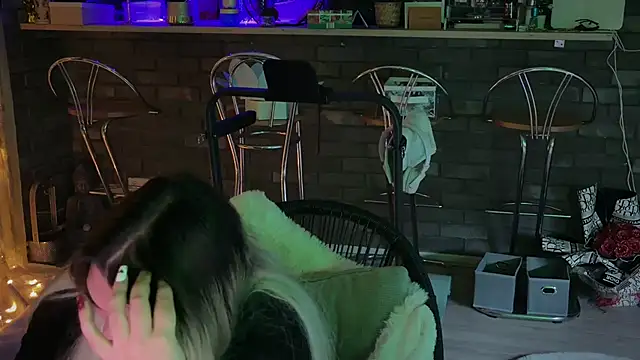 Monageil's Live XXX Chat