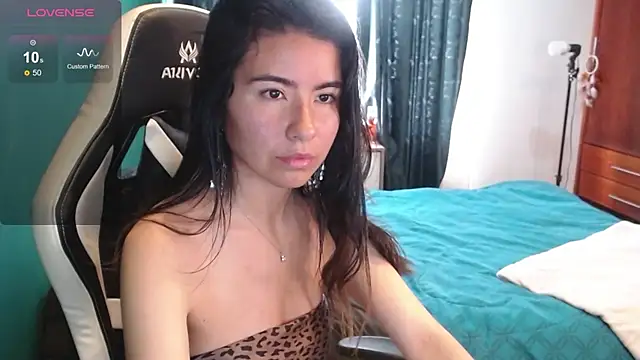 alice_middlee's Live XXX Chat