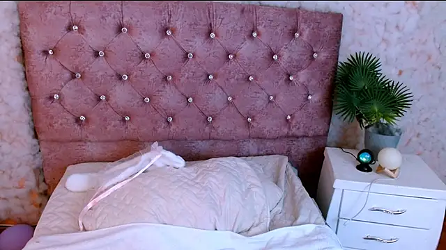 Chatroom XXX en direct de Sofiazaf_