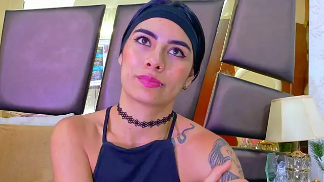 NicoleEsposito – Naživo XXX chat