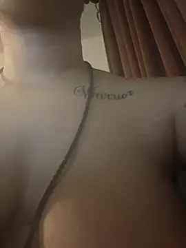 nickytheehawtie's Live XXX Chat