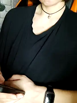 Aashikalaa Live XXX-chat