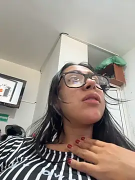 Czat XXX na żywo – pregnant_sofii18