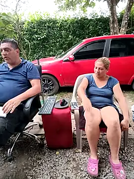 hotandfierylatinos2023 Adlı Modelin Canlı XXX Sohbeti