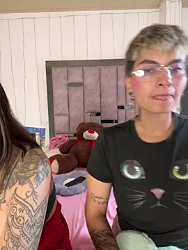 _CuteGirls_'s Live XXX Chat