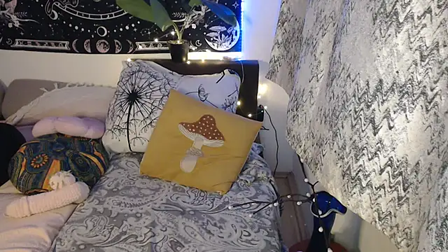 AlienforTwenty Live XXX-Chat