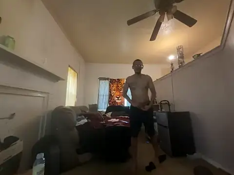 ThrowedWorldWide 即時 XXX 聊天