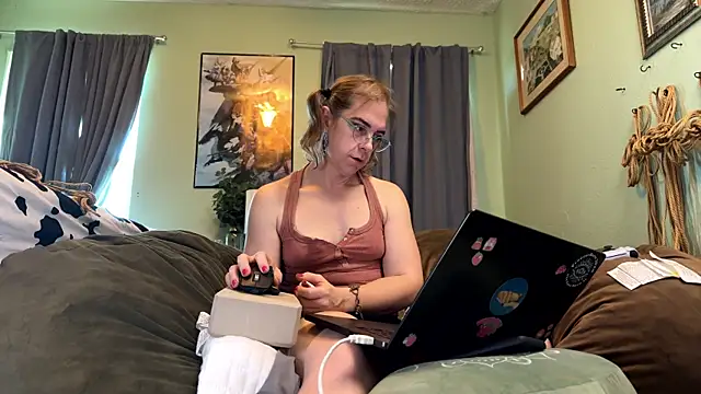 Chat XXX ao vivo de MirandaFlowers