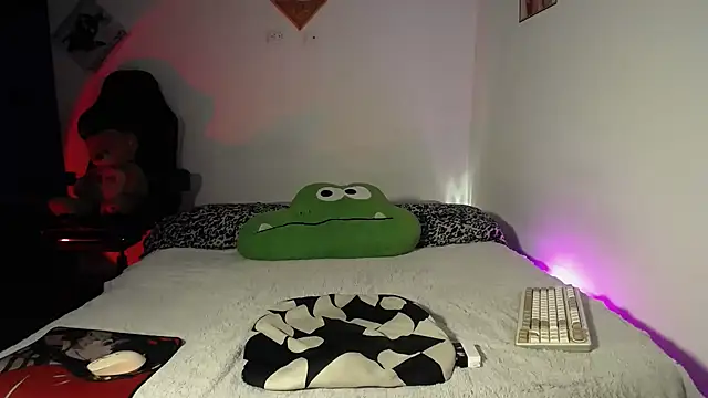 XXX chat uživo modela noah420sr