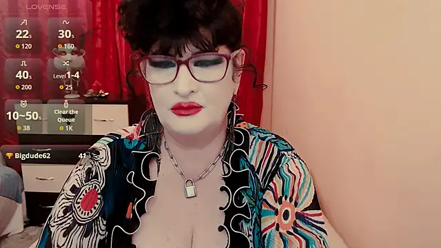 QuuenOfSin webkamerás műsora