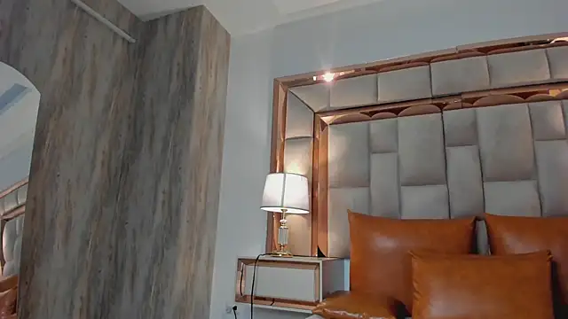 ValentinaBreats élő XXX-chatje