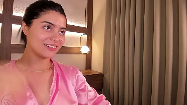 SarhaVega's Live XXX Chat