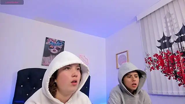 valeria_and_zoe Webcamshow