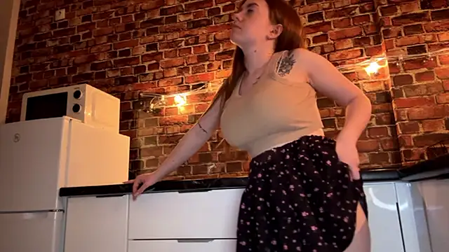 TaliaPacitto Adlı Modelin Canlı XXX Sohbeti