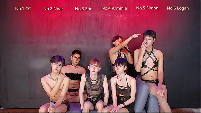 Queen-Vibe: διαδικτυακό σόου στην κάμερα