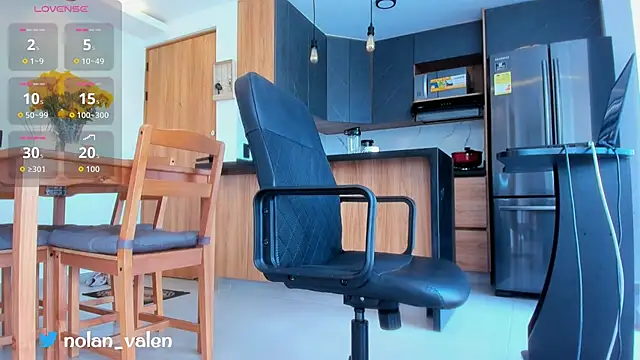 fitnolan's Live XXX Chat