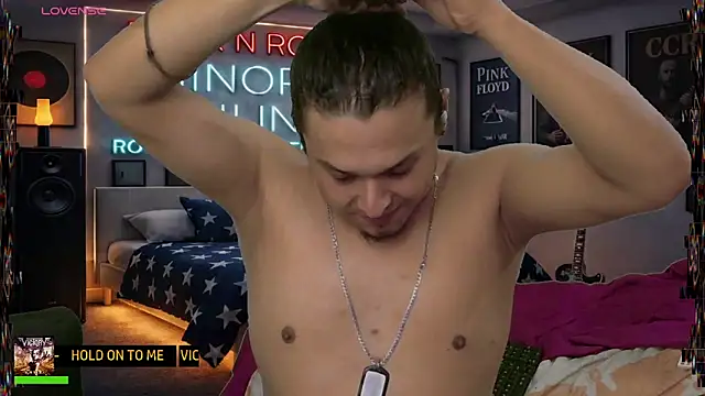 chino_roz Webcam show