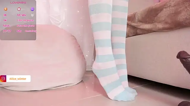 Chat +18 de Alice_winter_ ao vivo