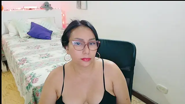 hottplay Chat XXX in diretta