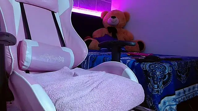 Chat XXX ao vivo de Lolaa_0123