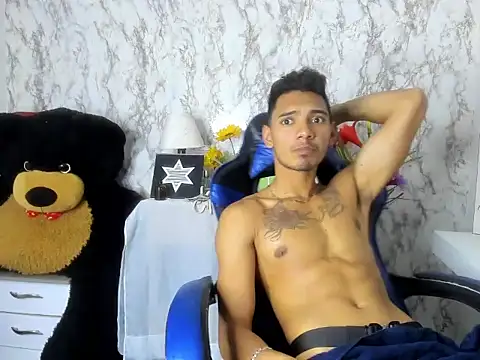 Pokazy przed kamerką – Dominic_Blaze