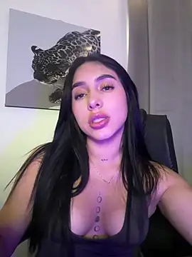 isabella_jade: онлайн-секс-чат