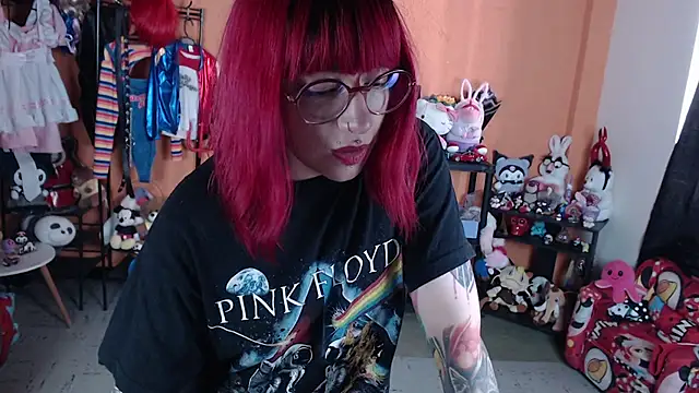 Chat +18 de MissMiia2 ao vivo