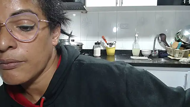 kateleyagrey's Live XXX Chat