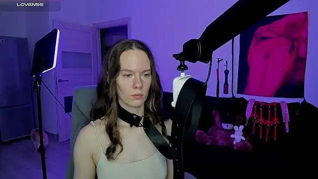 Goddess_of_Fertility Show in webcam