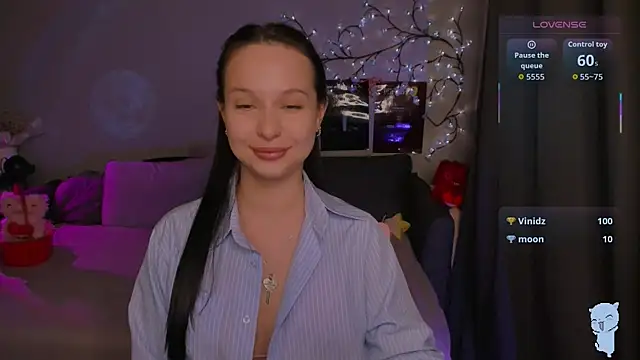 SoftyMooonn Live XXX chat