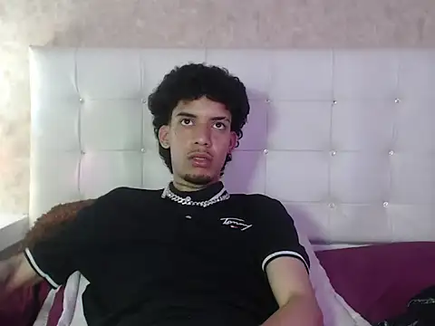 XXX chat uživo modela Ryder-Stone