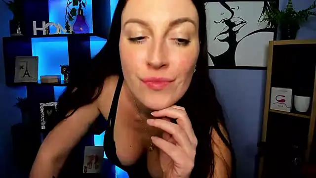 FUN_AMI Adlı Modelin Canlı XXX Sohbeti