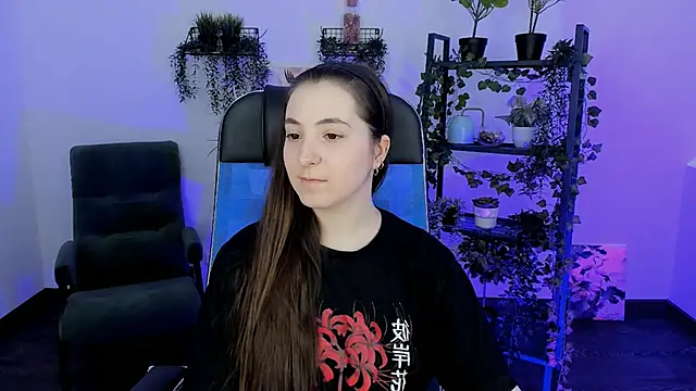 VirtuallVoyant Adlı Modelin Canlı XXX Sohbeti