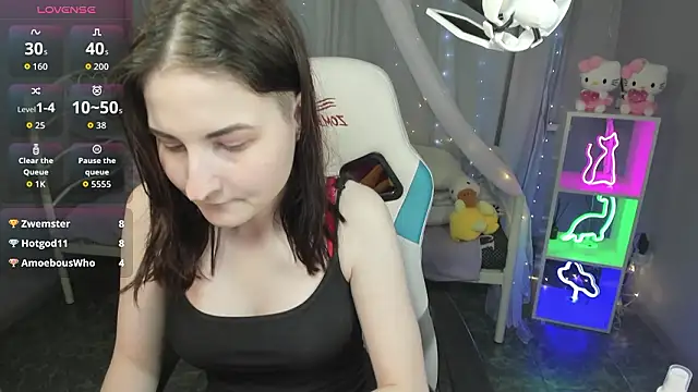 KiraDuvall Adlı Modelin Canlı XXX Sohbeti