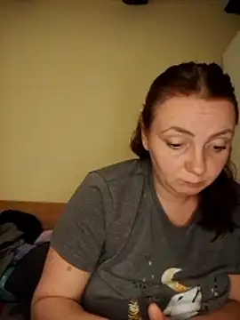 Bella-Monroe Chat XXX live