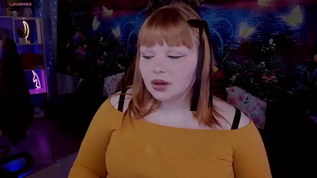 LottieReedのライブXXXチャット