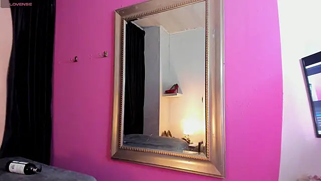 ScarletBigTitties Chat XXX live