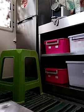 emiliemilf Live XXX-chat