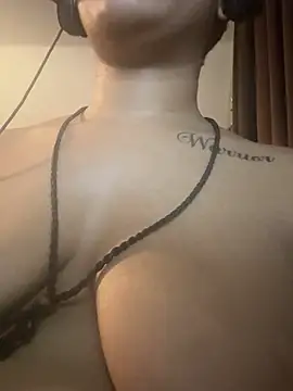 แชท XXX สดของ nickytheehawtie