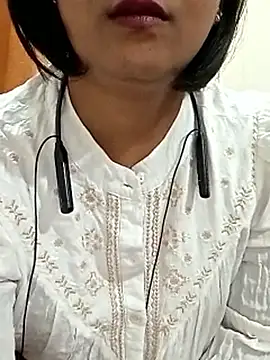 Queen_Kushi4's Live XXX Chat