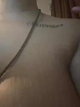 nickytheehawtie 现场XXX聊天