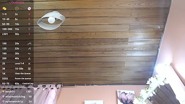 LiaTaylorr's Live XXX Chat