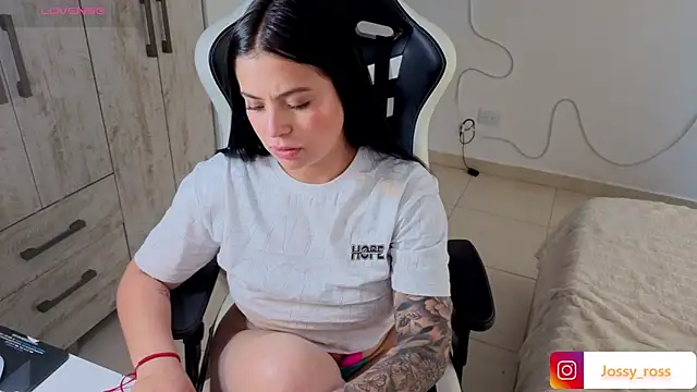 XXX chat uživo modela Victoryyy_