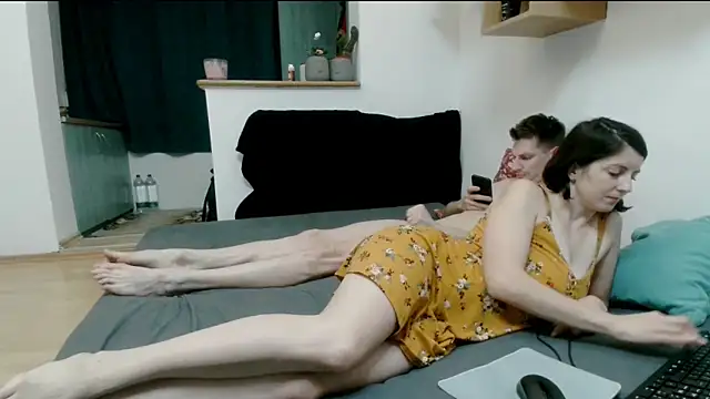 XXX chat uživo modela Crista-Elio