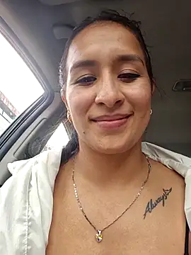 Paola_andrade's Live XXX Chat