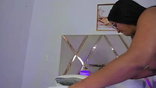 XXX chat uživo modela Annie_Parkerr